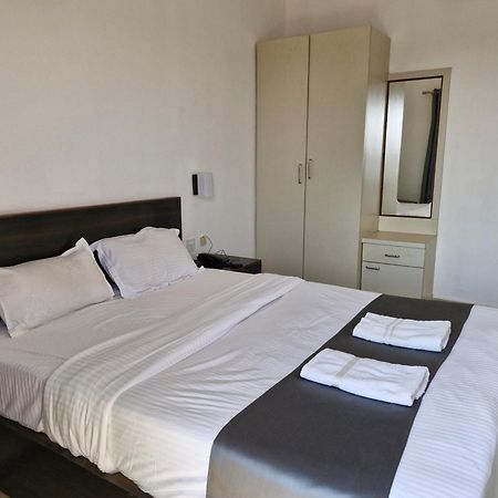 Hotel Rsa Residency Pernem Luaran gambar