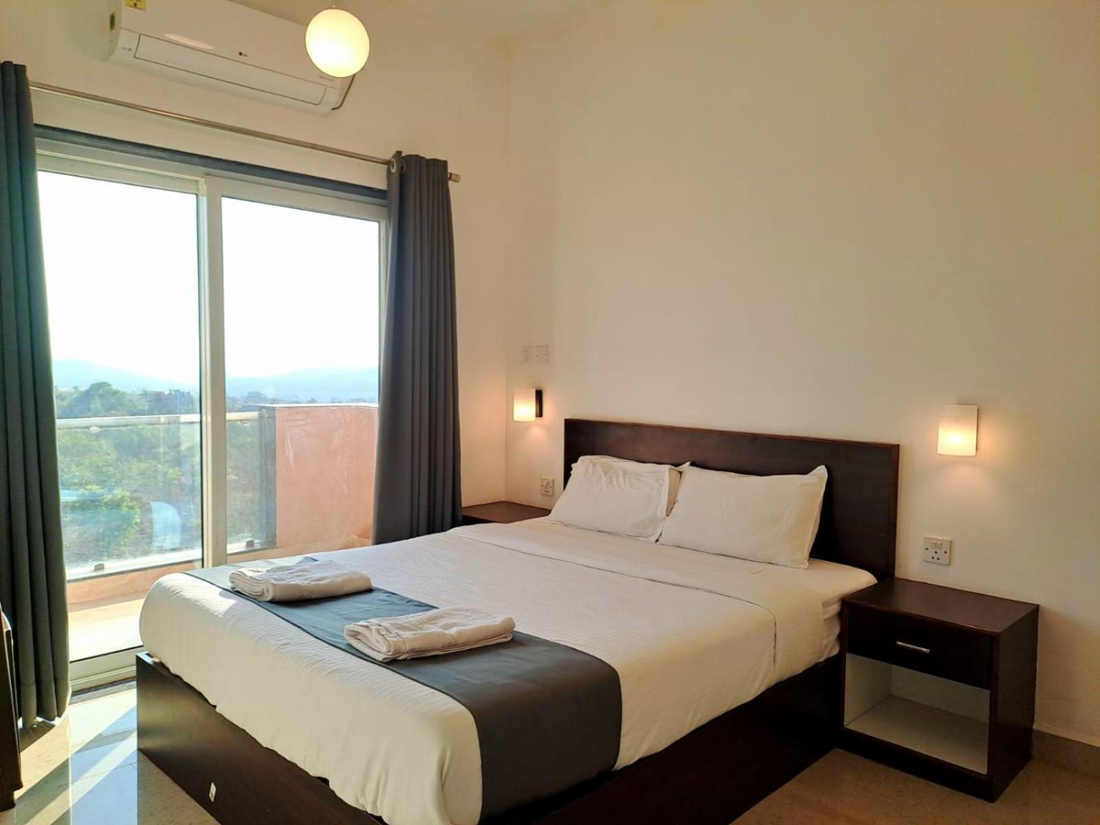 Hotel Rsa Residency Pernem Luaran gambar