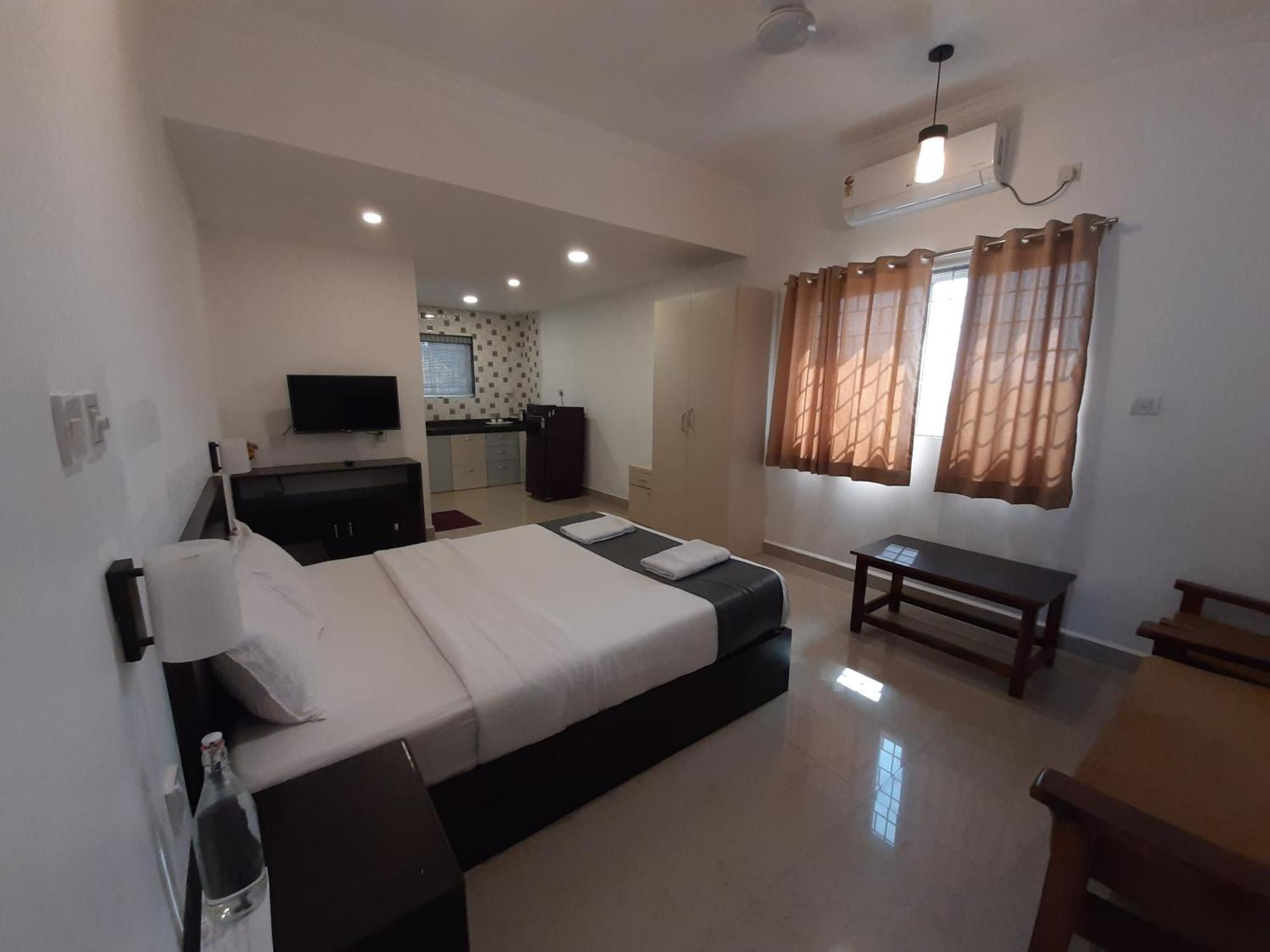Hotel Rsa Residency Pernem Luaran gambar
