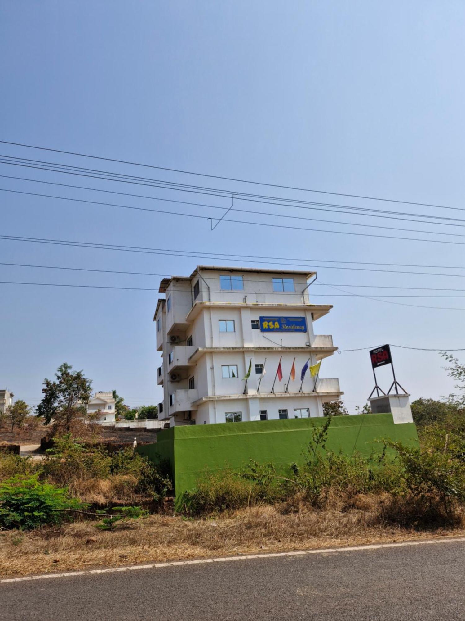 Hotel Rsa Residency Pernem Luaran gambar