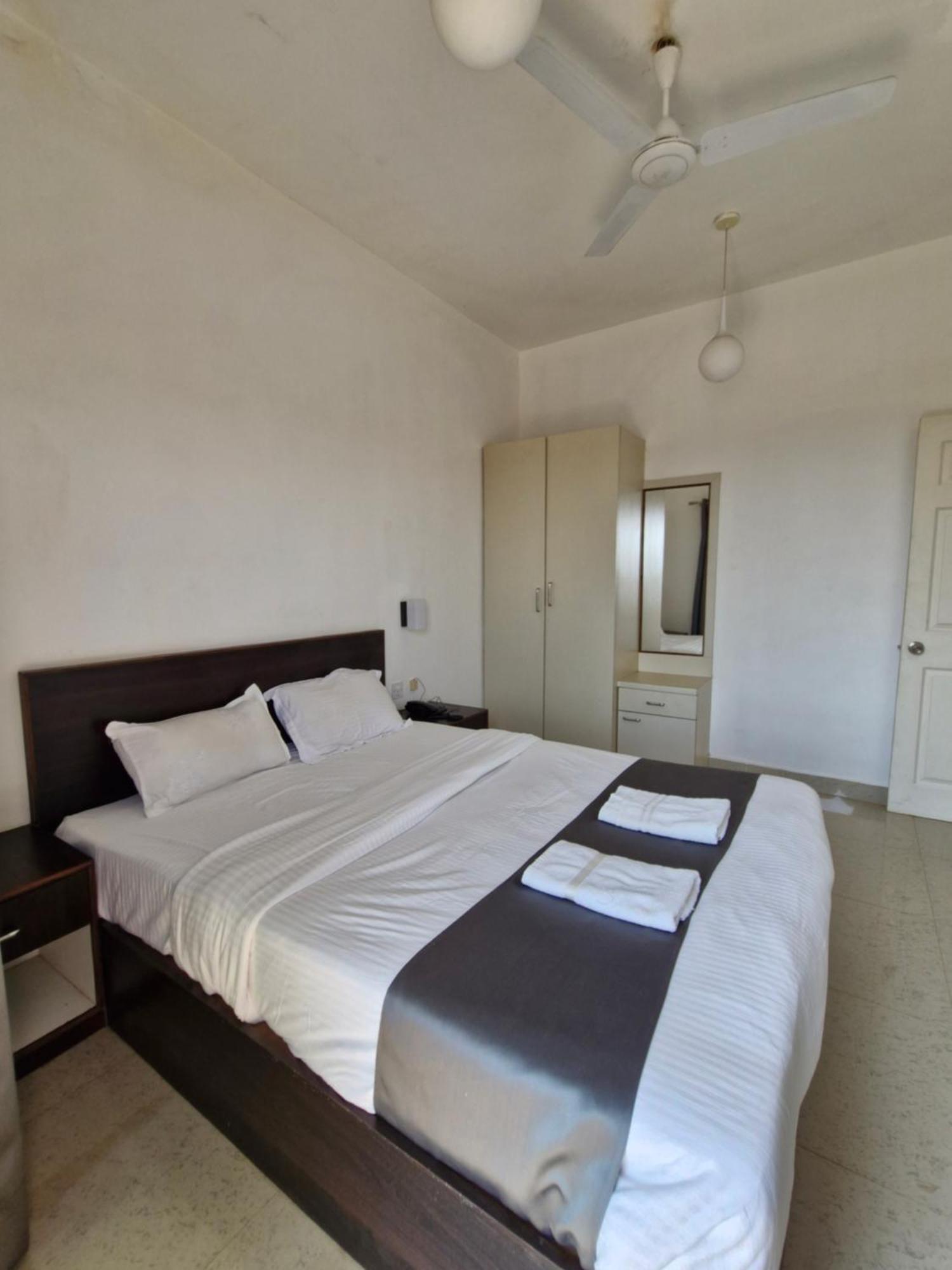 Hotel Rsa Residency Pernem Luaran gambar