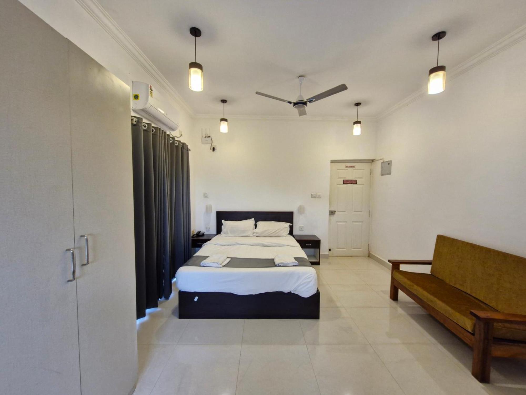 Hotel Rsa Residency Pernem Luaran gambar