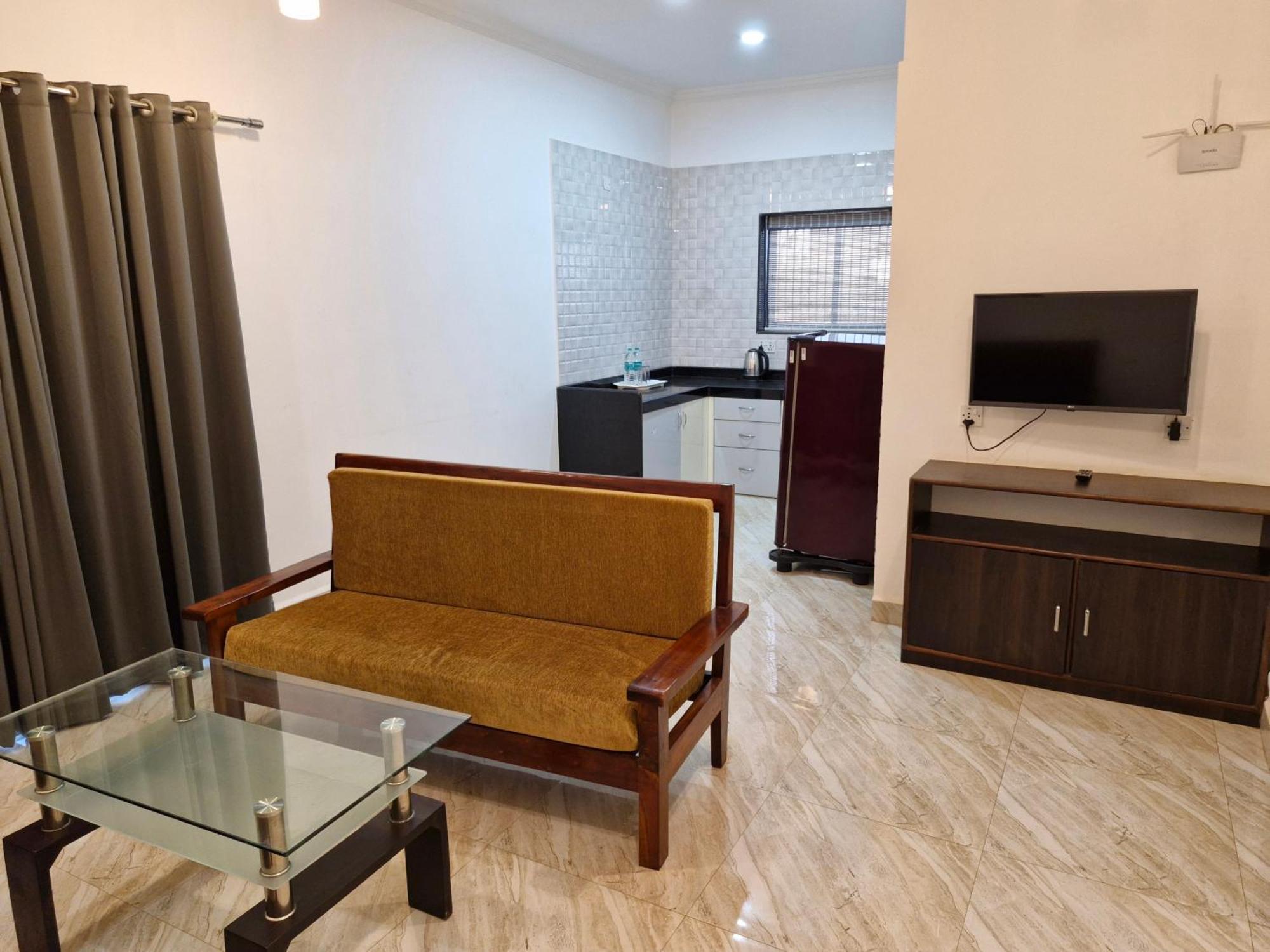 Hotel Rsa Residency Pernem Luaran gambar