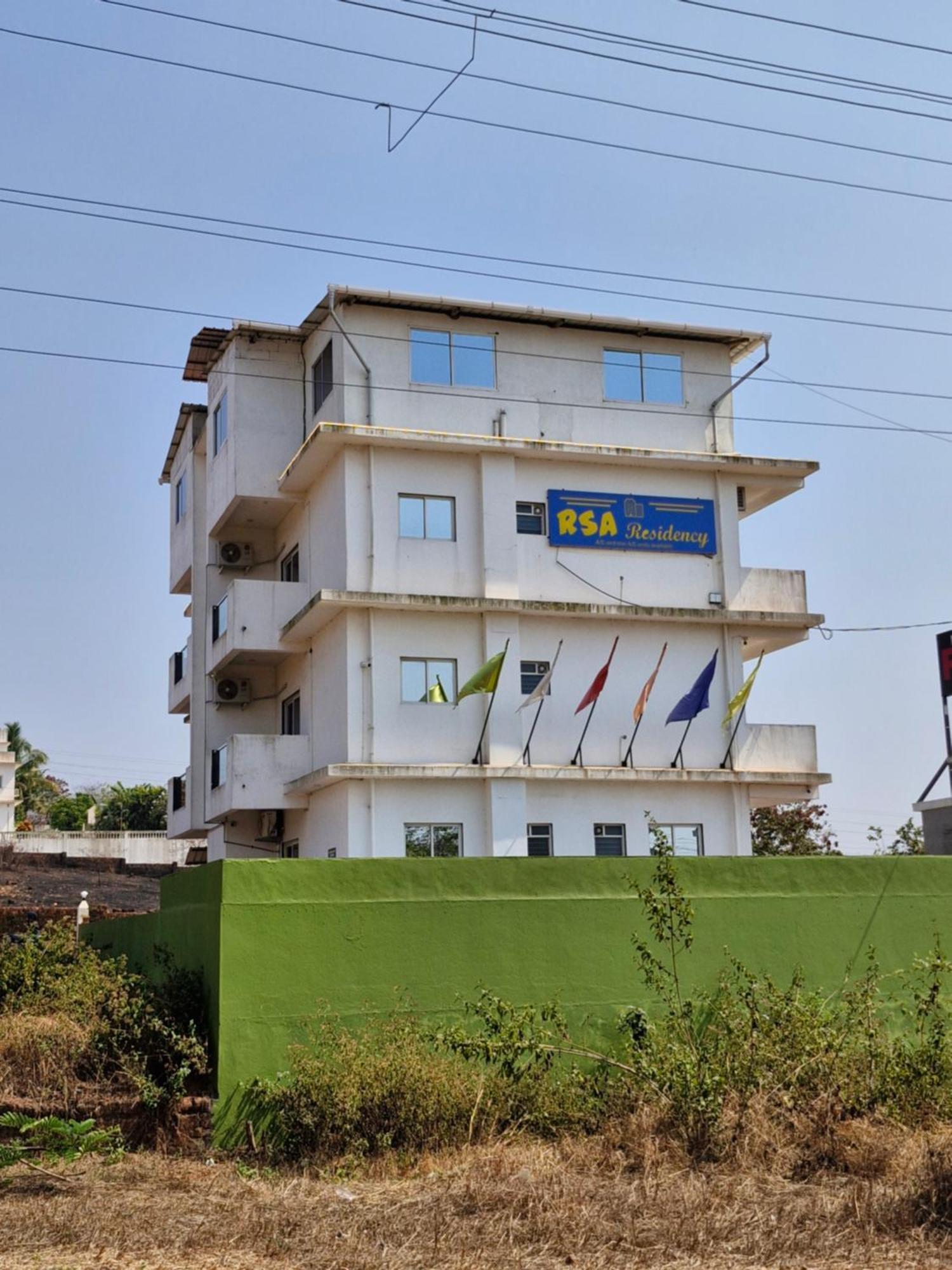 Hotel Rsa Residency Pernem Luaran gambar